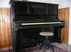 Prodám piano Hoffman & Czerny. Plně funkční. Černá barva. Nutno naladit. Včetně stoličky. Možnost prohlédnutí po tel. domluvě.