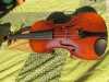 Housle celé (1/1) koncertní a zrevidováné, ihned k použití, k dispozici pro Vaše dítě. Jedná se o koncertní housle po mých předcích, vyrobené jako kopie Stradivarius (viz viněta Stradivarius) ve firmě Schonbach v sev.Čechách kolem r.1910, Pevná cena: 8 tis. Komplet vč. futrálu, šmyčec. Doklad o provedené revizi k dispozici. Další fotky na vyžádání..