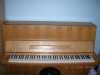 Prodám klavír zn. PETROF, koupený v r. 1983, v perfektním stavu, světlá barva, cena 24.000,-