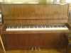 Prodám starší klavír zn. Petrof, zachovalý, nepoškozený, pouze mírně rozladěný-