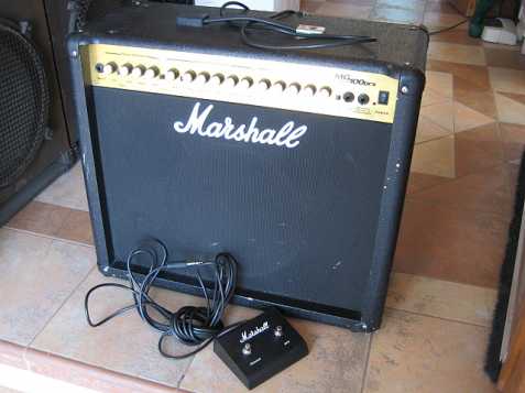 Kytarové kombo Marshall MG100DFX + 